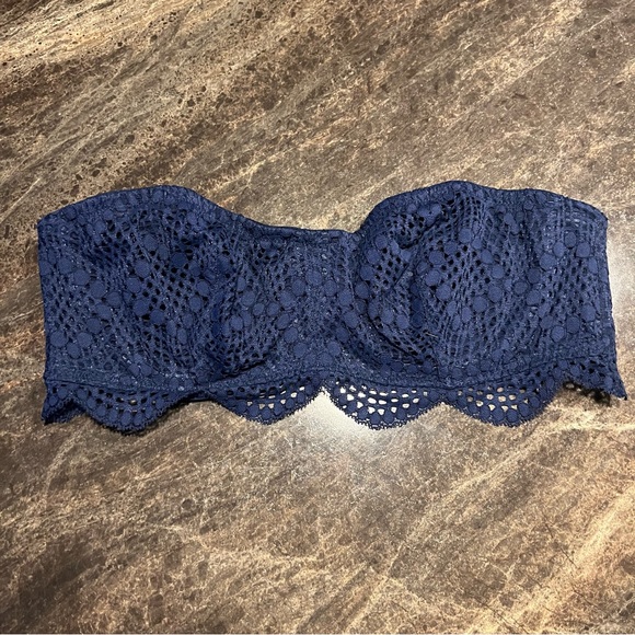 Victorias Secret Navy Blue Lace Strapless Bralette
Bandeau Womens large - Picture 9 of 9